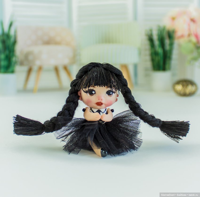 💛 Маленькая Уэнсдэй 💛 — Авторские портретные куклы по фото: галерея работ (фото 8)