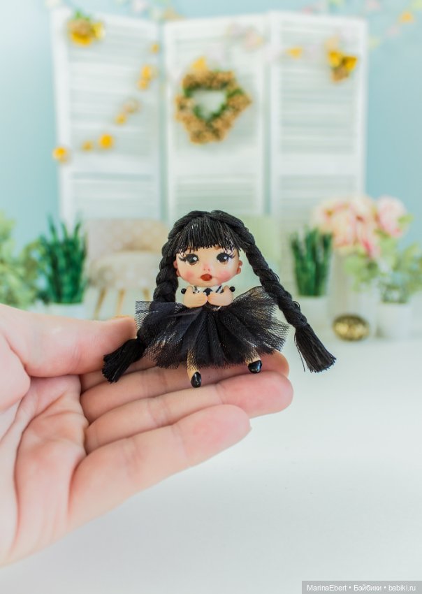 💛 Маленькая Уэнсдэй 💛 — Авторские портретные куклы по фото: галерея работ (фото 9)