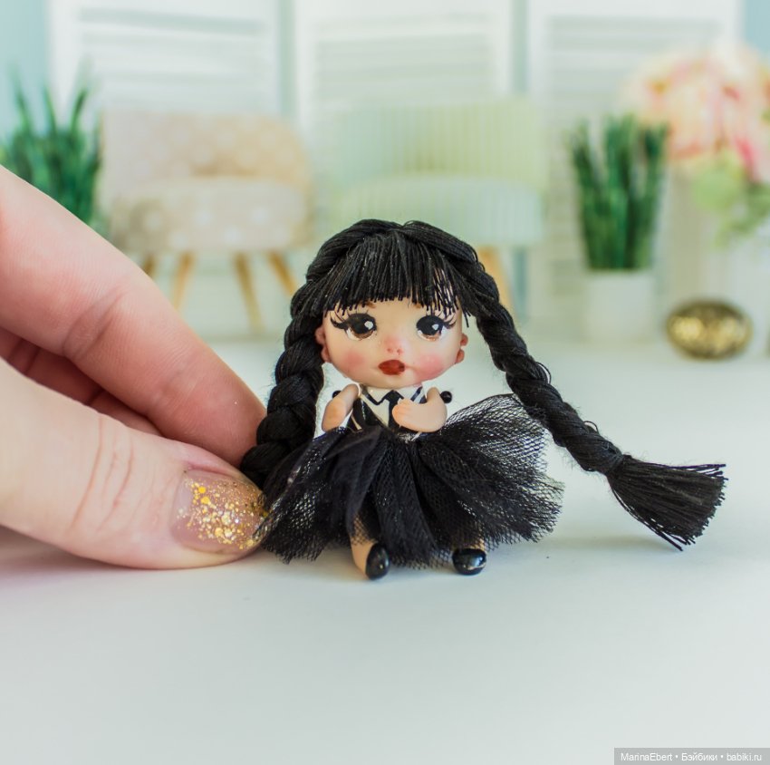 💛 Маленькая Уэнсдэй 💛 — Авторские портретные куклы по фото: галерея работ (фото 6)