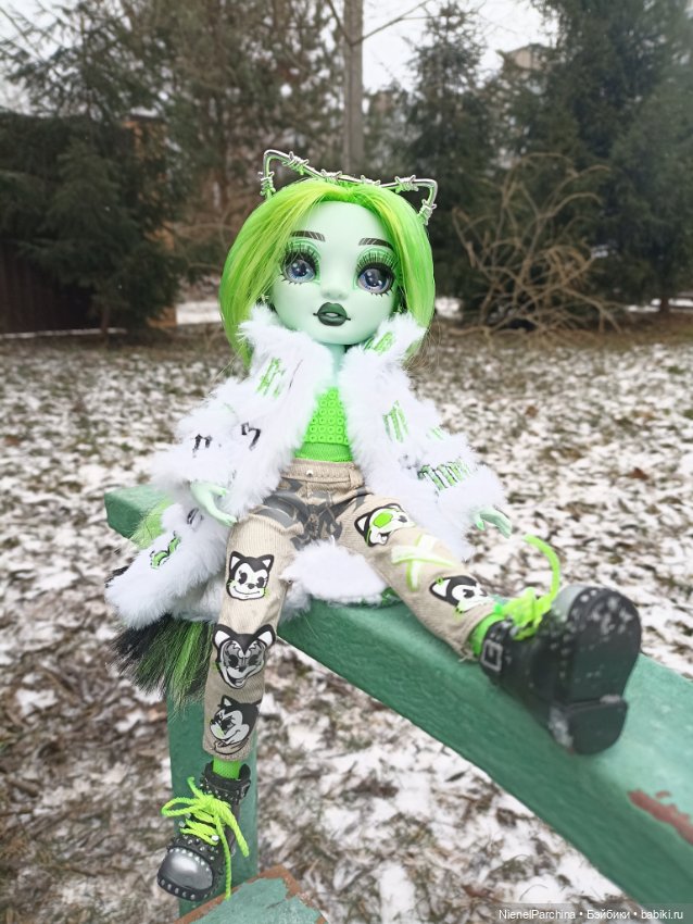 Выгуляли второй аутфит Харли Лаймстоун Кэт