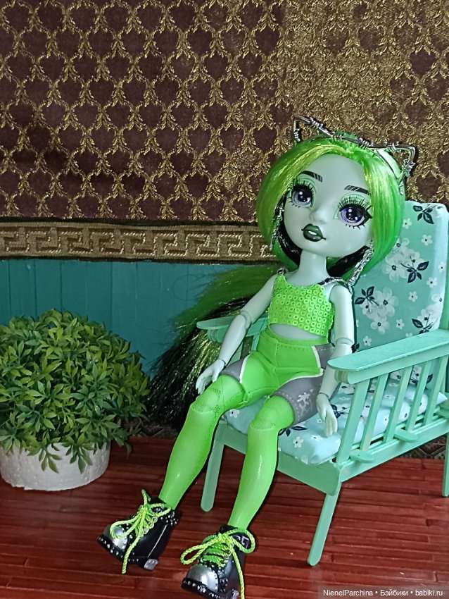 Выгуляли второй аутфит Харли Лаймстоун Кэт (фото 7)