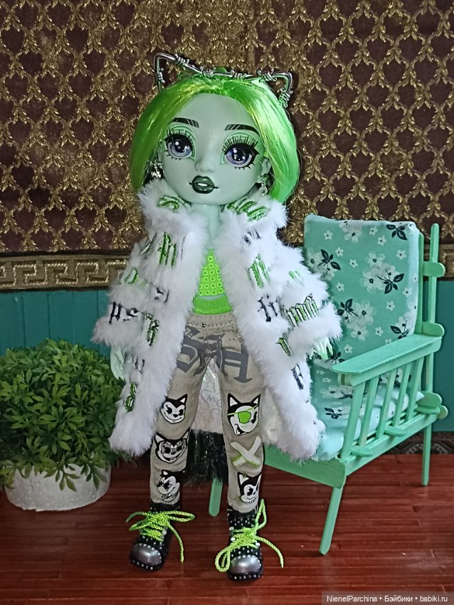 Выгуляли второй аутфит Харли Лаймстоун Кэт (фото 9)