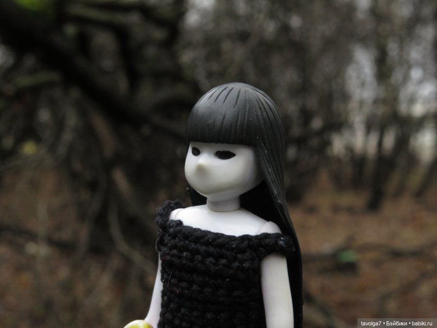 Little Apple Dolls в ноябрьском лесу