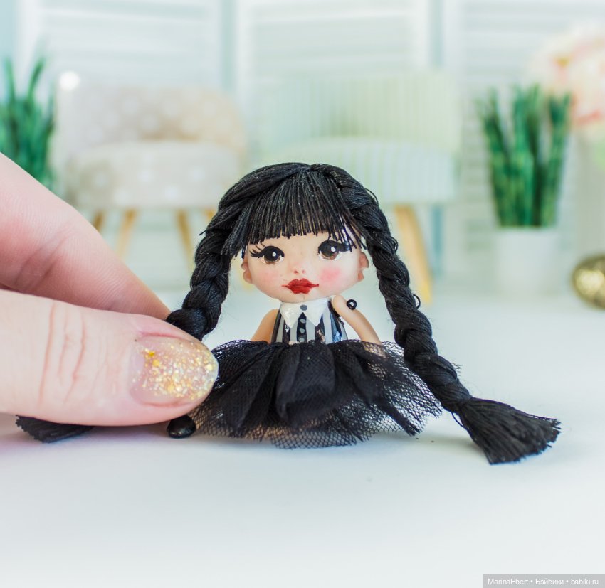 💛 Маленькая Wednesday💛 — Авторские портретные куклы по фото: галерея работ (фото 10)