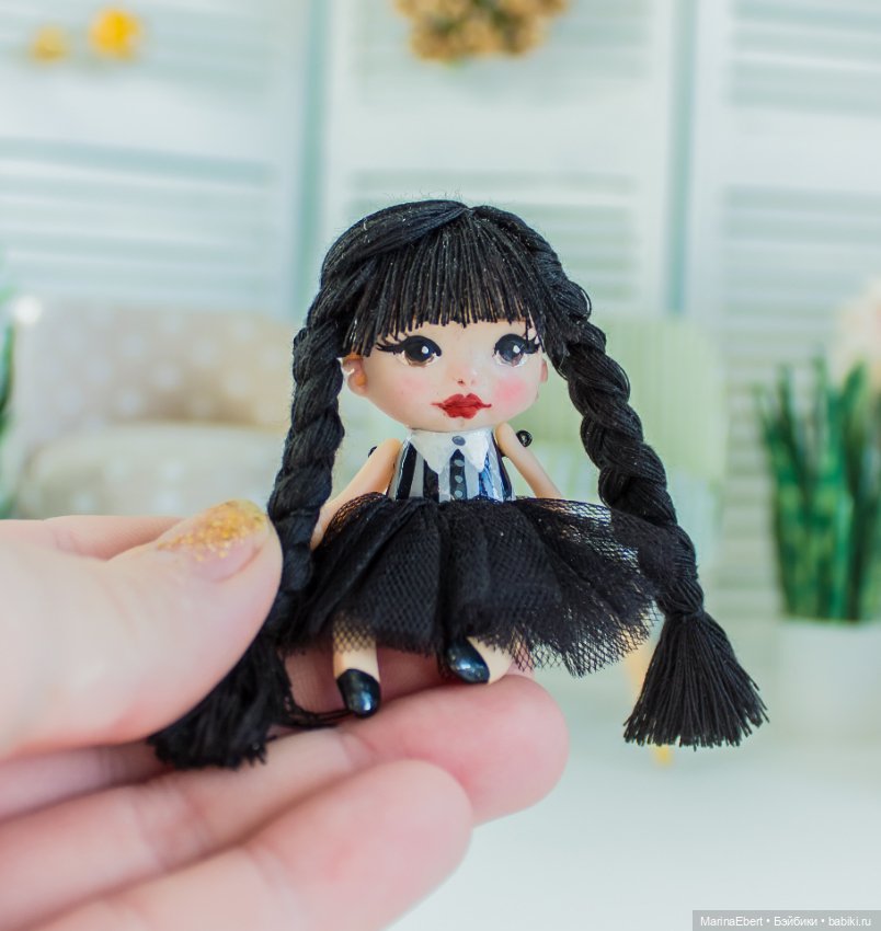 💛 Маленькая Wednesday💛 — Авторские портретные куклы по фото: галерея работ (фото 8)