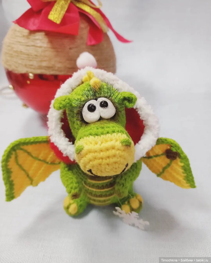 Символ года - вязаные драконы (фото 2)