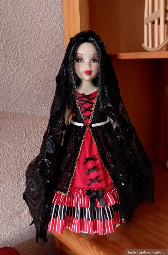 Мистический образ испанской куклы (фото 10)