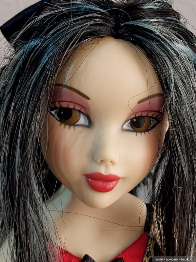Мистический образ испанской куклы (фото 6)