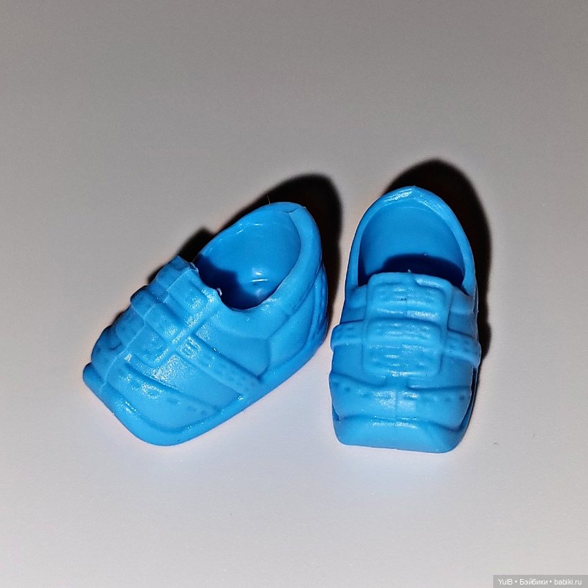 ...Ученики — Куклы Simba: Еви (Evi) и Штеффи (Steffi Love)