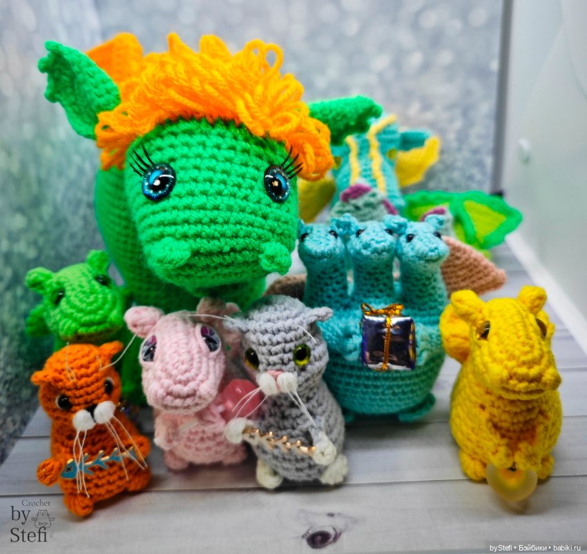Покажу дружную толпу — Вязаные игрушки и амигуруми: крючком (фото 4)