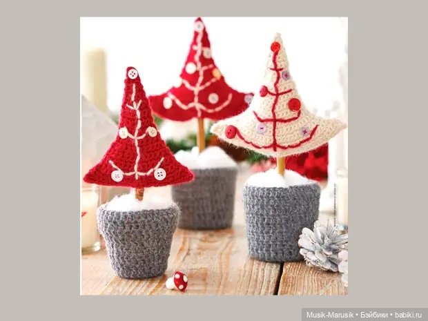 Красивые вязаные украшения для Нового года - идеи и вдохновение, схемы