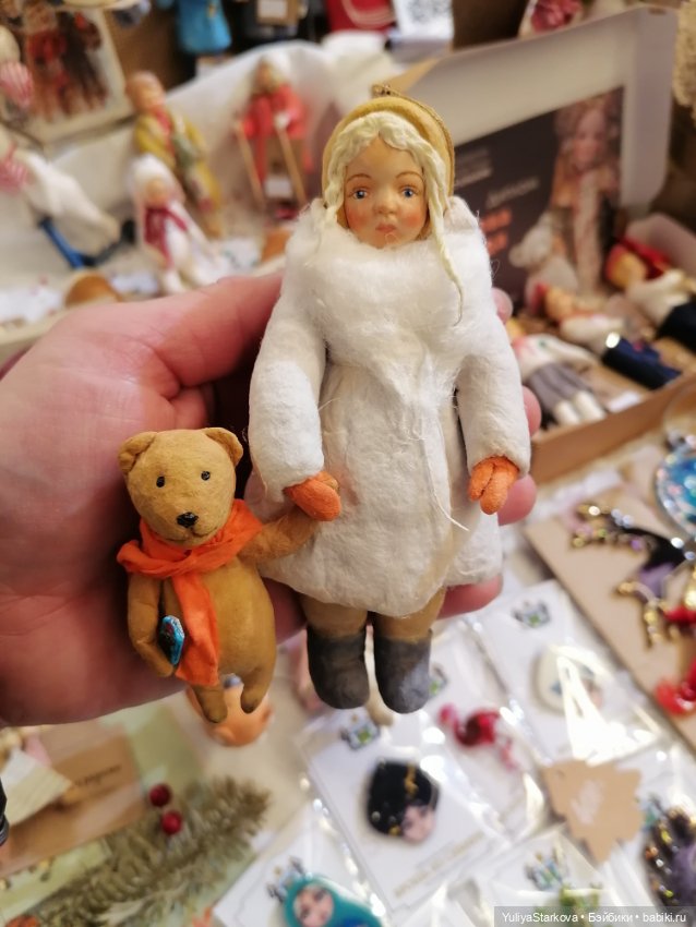 Наша Мишка с куклой — Выставки кукол и мишек Тедди: фоторепортажи