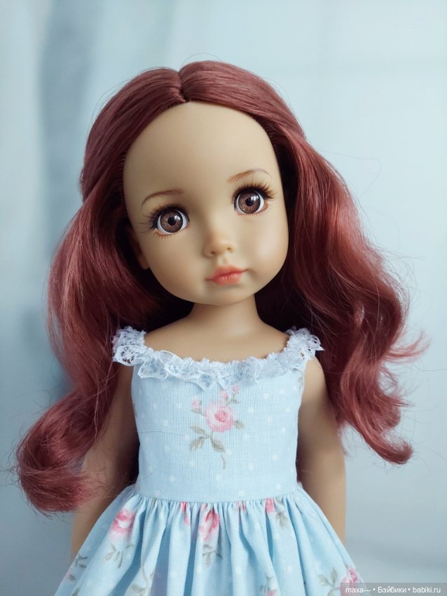 Вишенка примеряет новое платье (фото 2)