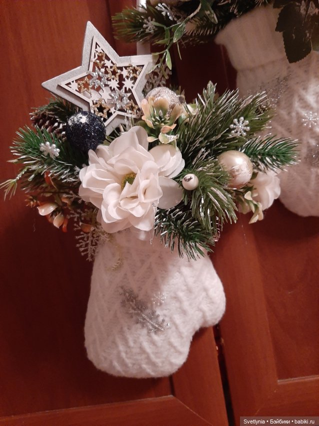 Варежки для интерьера — Авторские игрушки из разных материалов: синельная проволока (фото 2)