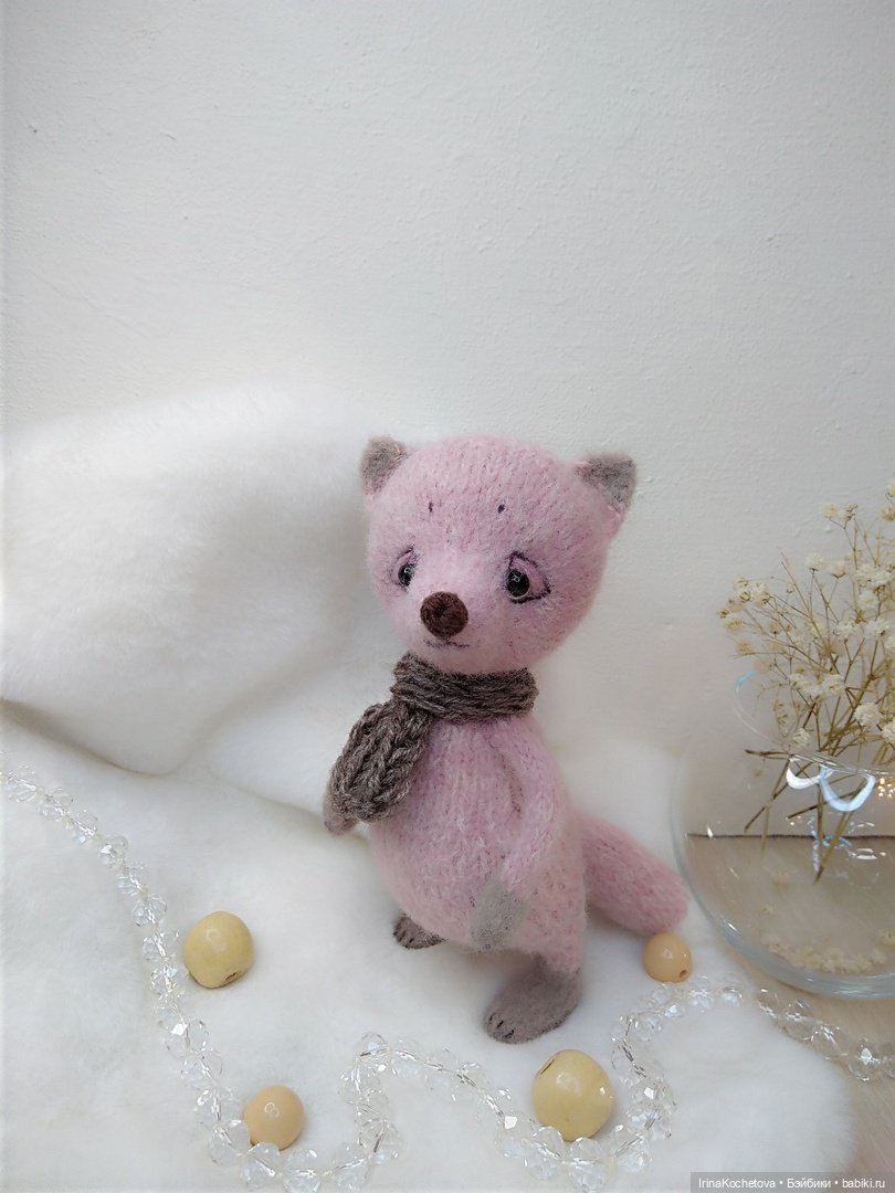 Модный цвет не отпускает — Авторские украшения и аксессуары для кукол: фото (фото 3)