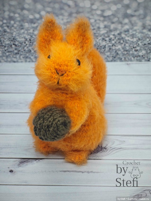 Белочки — Вязаные игрушки и амигуруми: крючком