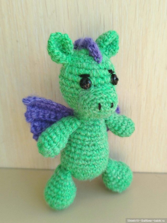 Зелёный дракончик символ 2024 года, вязаная игрушка для паолочек (фото 4)