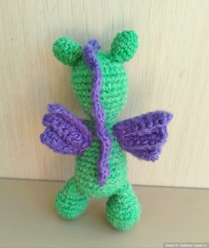 Зелёный дракончик символ 2024 года, вязаная игрушка для паолочек (фото 2)