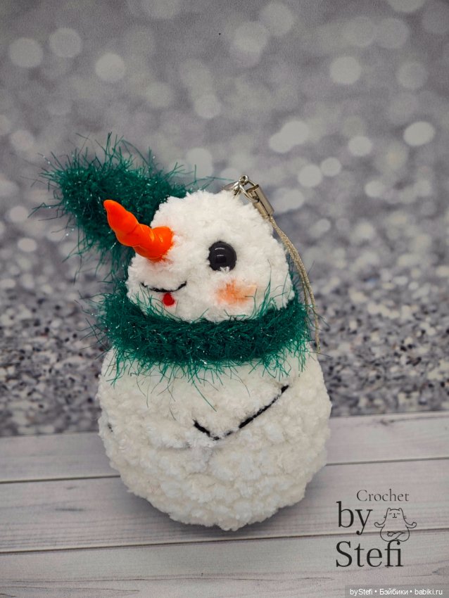 Плюшевый озорной снеговичок (фото 3)