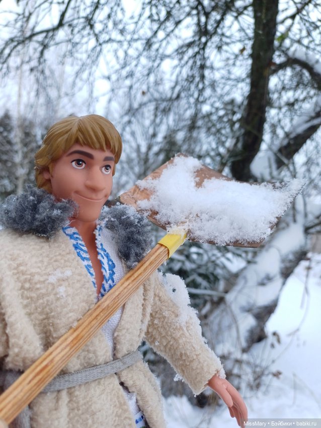 Как Ваня снег чистил — Куклы Disney Animators и Принцессы Диснея: Disney Store