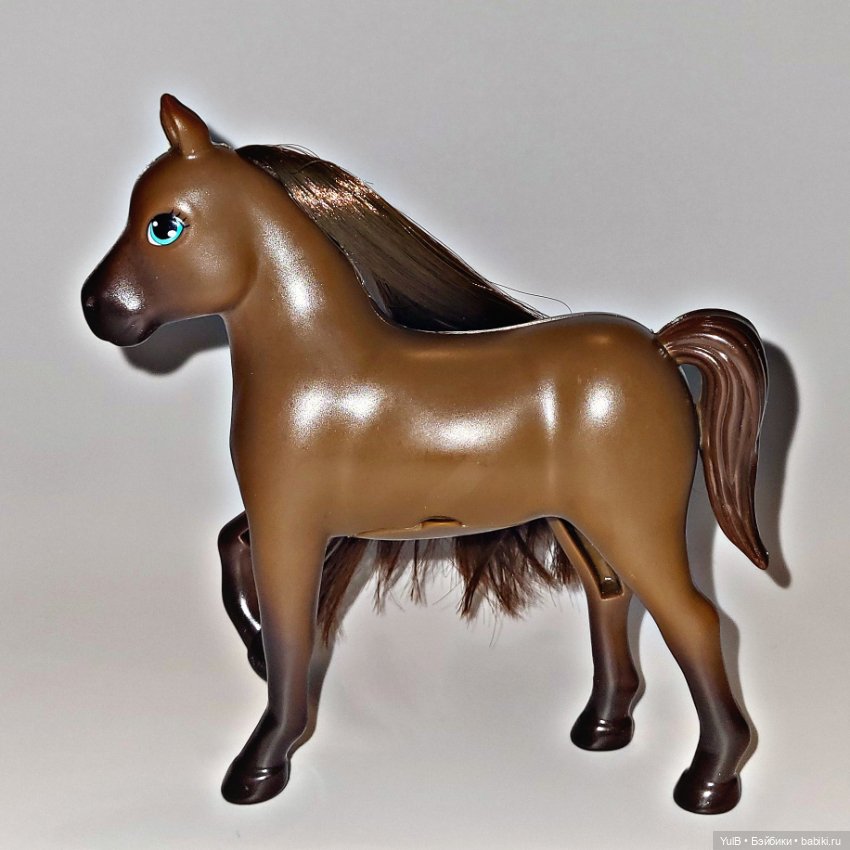 Еви и лошадки — Куклы Simba: Еви (Evi) и Штеффи (Steffi Love)