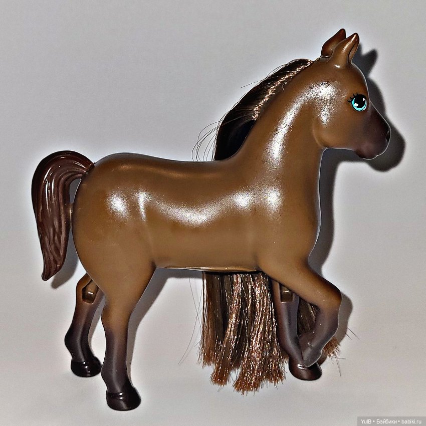 Еви и лошадки — Куклы Simba: Еви (Evi) и Штеффи (Steffi Love)