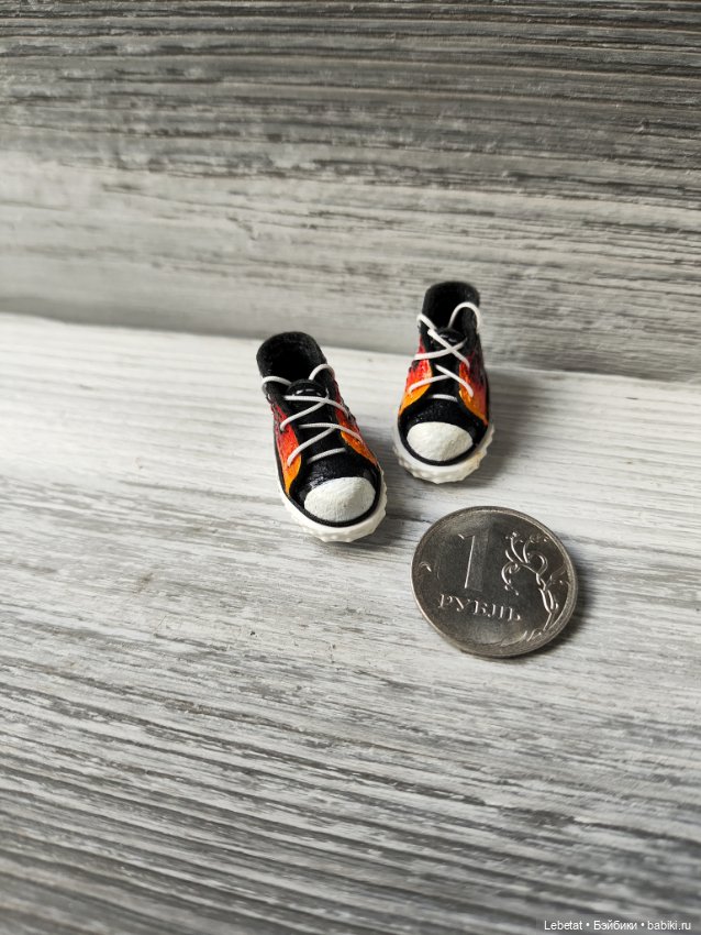 Микро обувь для Поппи Паркер и Барби с плоской стопой (фото 3)