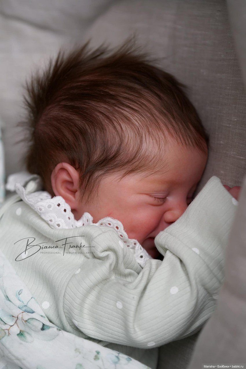 Violeta скульптора Priscila Lopez, автор прототипа Bianca Franke