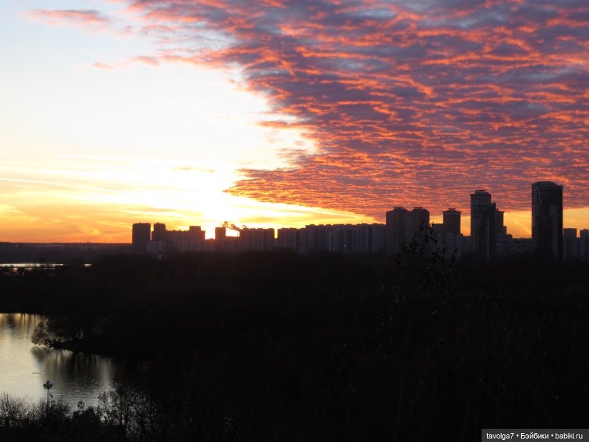 "Как я полюбила ноябрь" - Россия