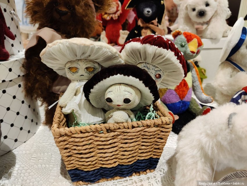 Выставка кукол в Севкабеле (Санкт-Петербург)