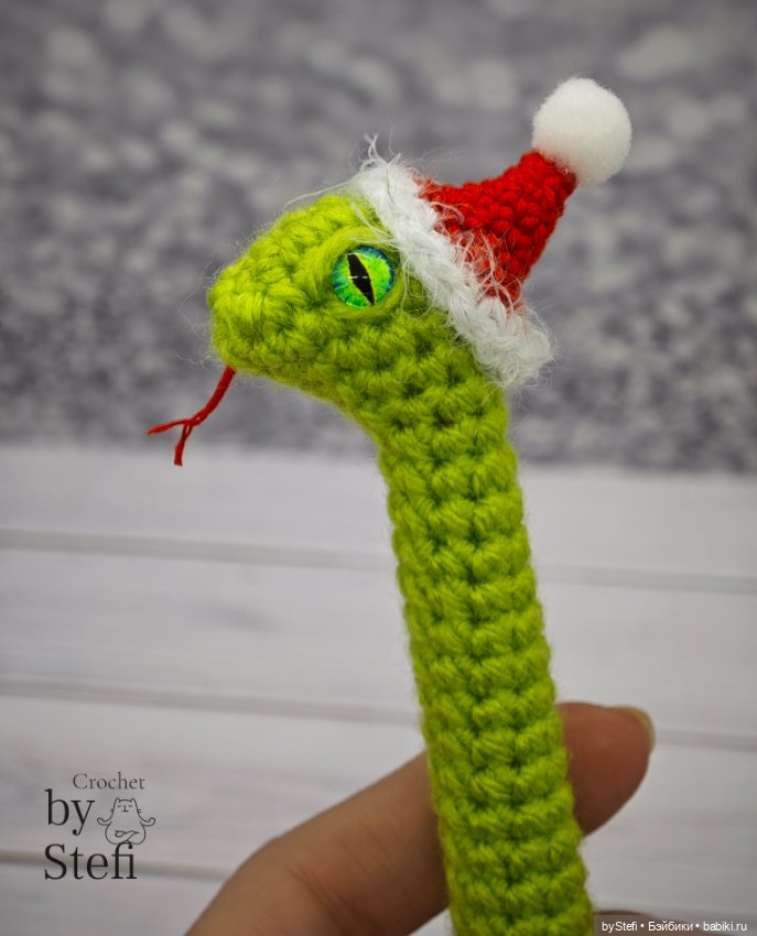 Новогодние змейки — Вязаные игрушки и амигуруми: крючком (фото 8)