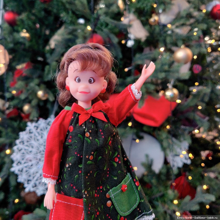 Новогодние игрушки, свечи и хлопушки (фото 7)