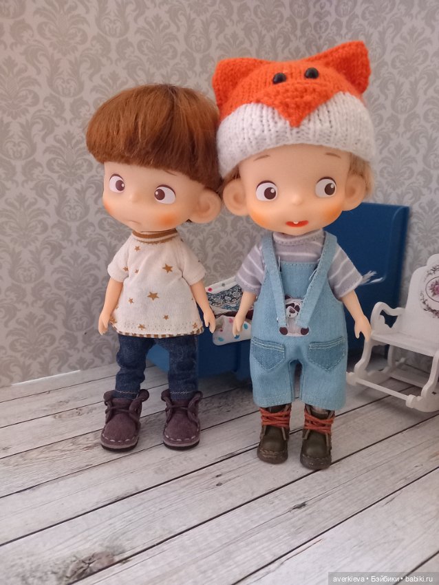 Просто наступила зима — Коллекции игровых кукол (Playline): фото полок (фото 2)