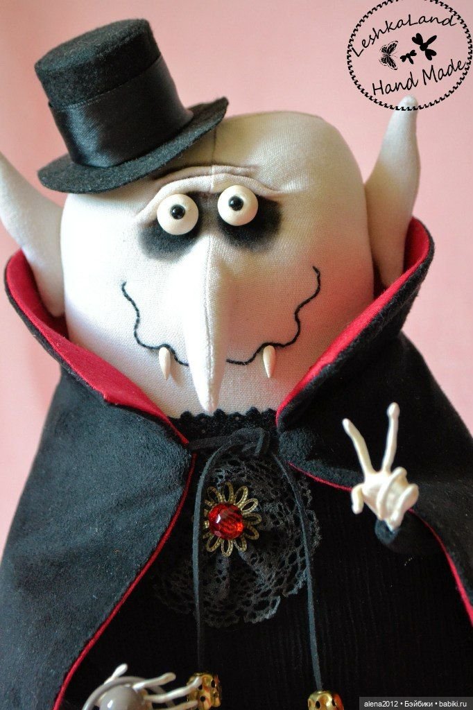 Лена Лешка и её игрушечный мир