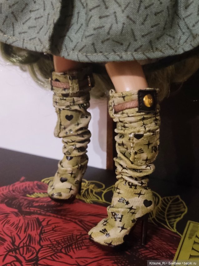 Две дамы прорвались в коллекцию (фото 5)