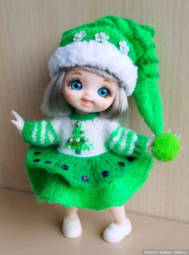 Новогодний костюм "Ёлочка" для баболей,Pukifee,Lati Yellow,Mead/Late,irreal doll ростом 15-16 см (фото 3)