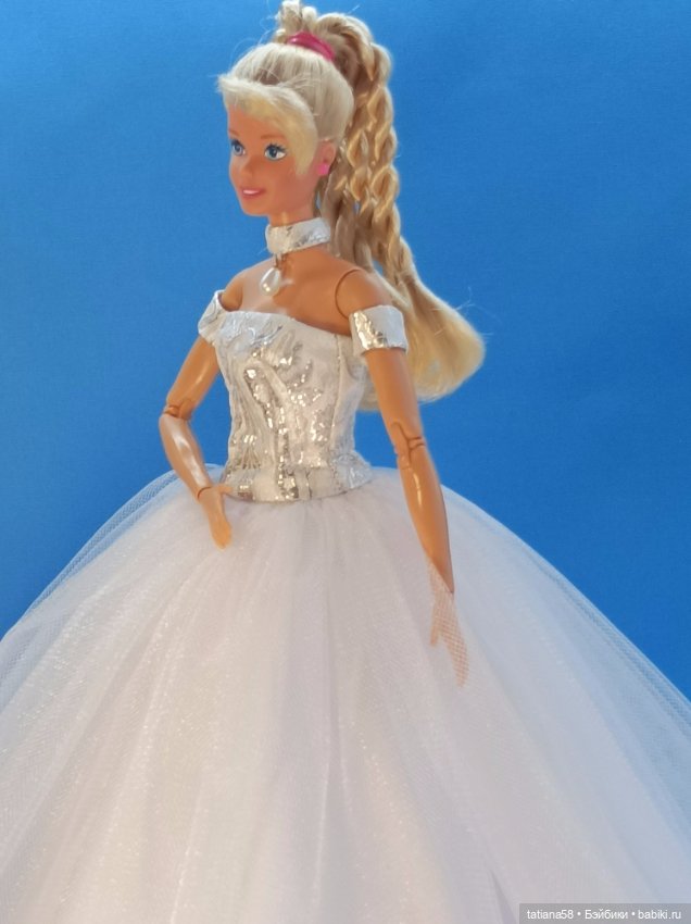 Бальное платье для барби на подвижном йога-теле (фото 3)
