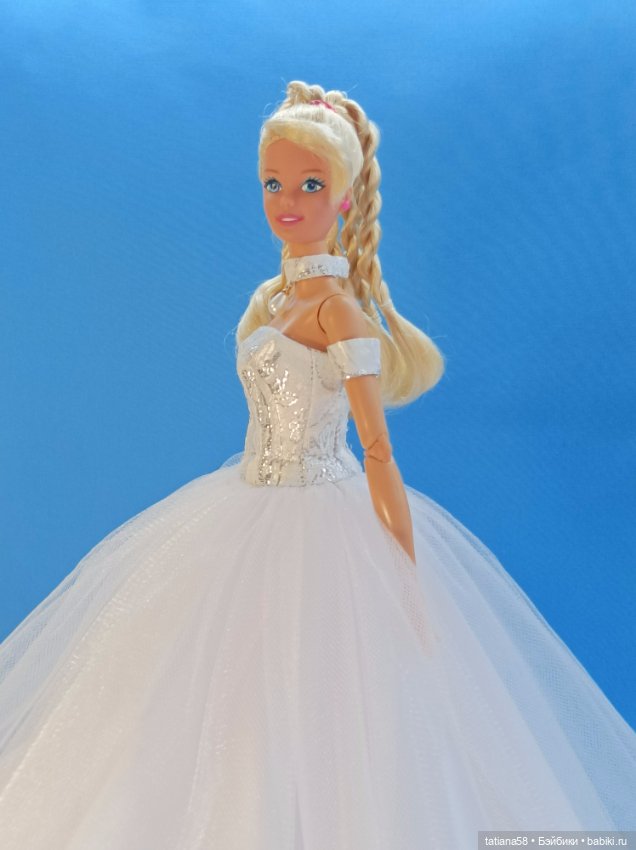 Бальное платье для барби на подвижном йога-теле (фото 8)