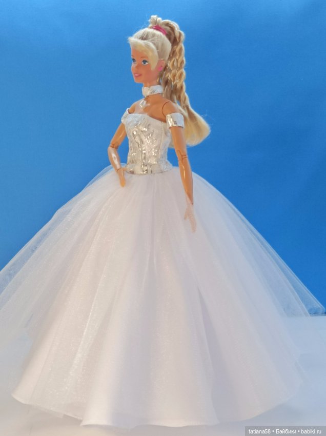 Бальное платье для барби на подвижном йога-теле (фото 4)