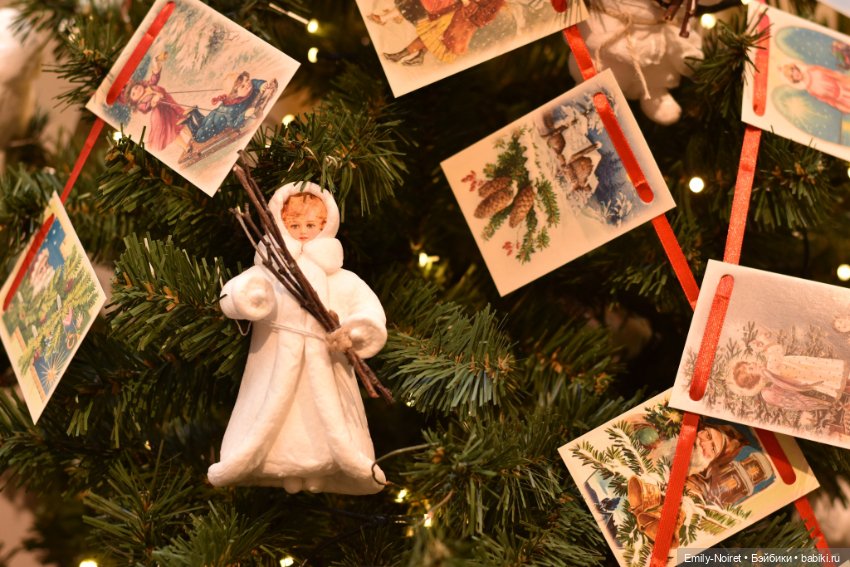 ГУМ - ярмарка и елки — Коллекции игровых кукол (Playline): фото полок