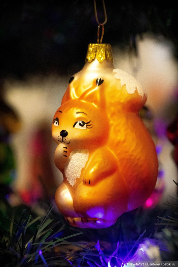 Елочные игрушки — Новый год и Рождество: праздничные фото кукол (фото 7)