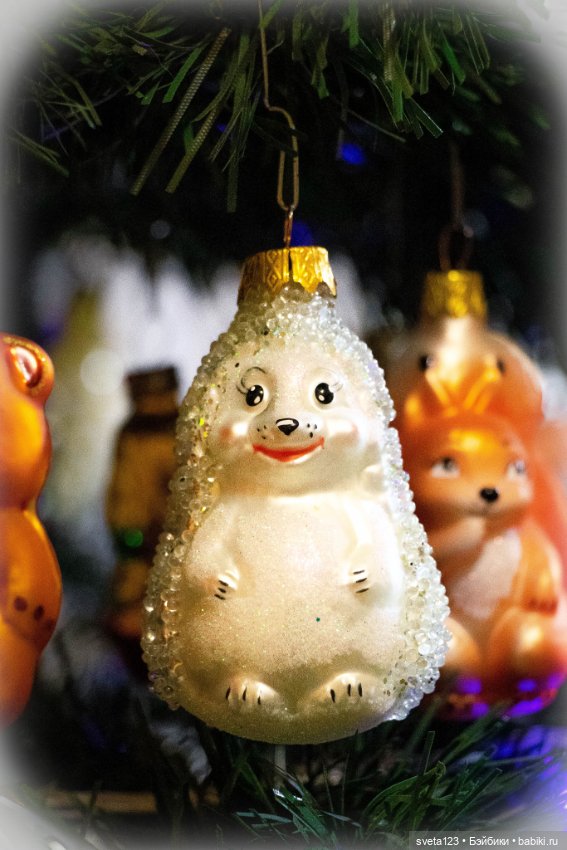 Елочные игрушки — Новый год и Рождество: праздничные фото кукол