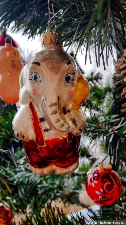 Елочные игрушки — Новый год и Рождество: праздничные фото кукол