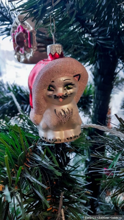 Елочные игрушки — Новый год и Рождество: праздничные фото кукол
