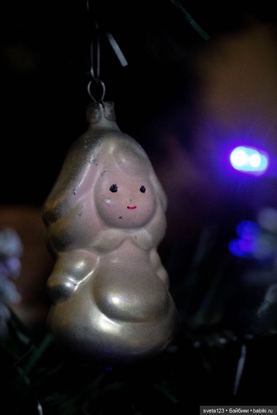 Елочные игрушки — Новый год и Рождество: праздничные фото кукол