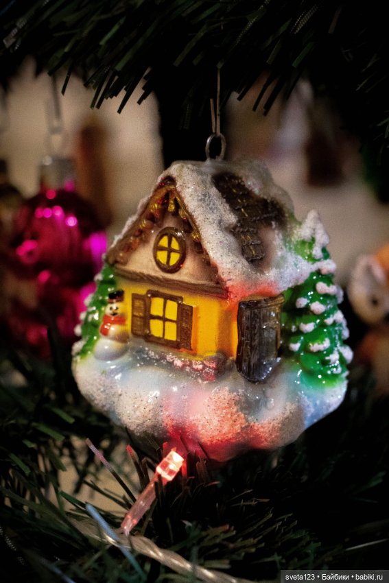 Елочные игрушки — Новый год и Рождество: праздничные фото кукол