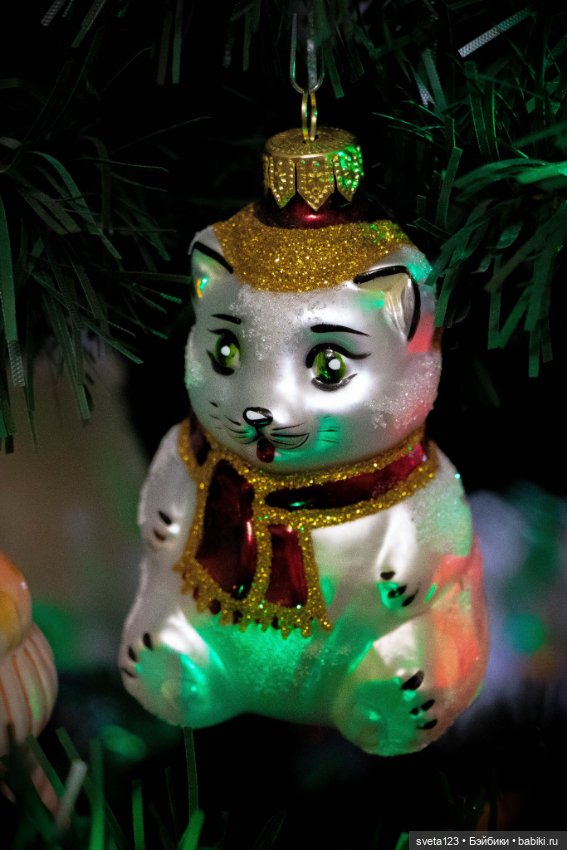Елочные игрушки — Новый год и Рождество: праздничные фото кукол