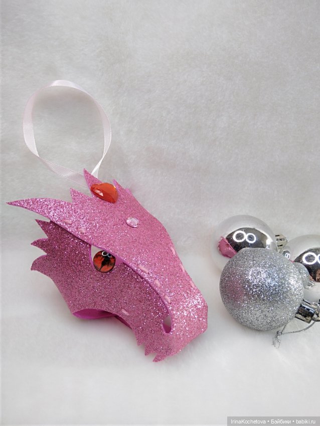 Дракон на елку из фоамирана (фото 4)