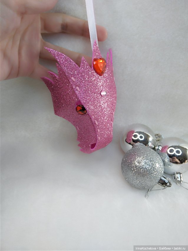 Дракон на елку из фоамирана (фото 3)