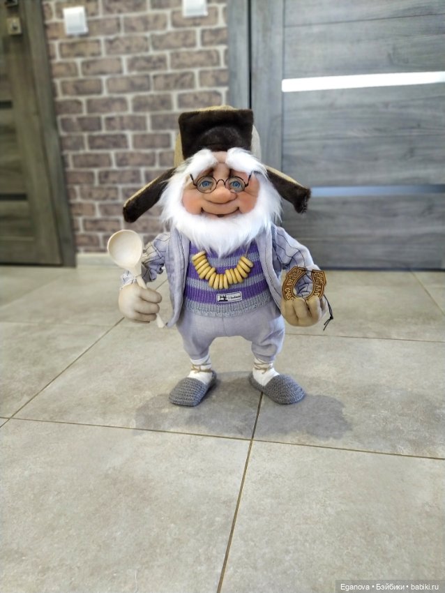 Домовёнок в чулочной технике (фото 5)